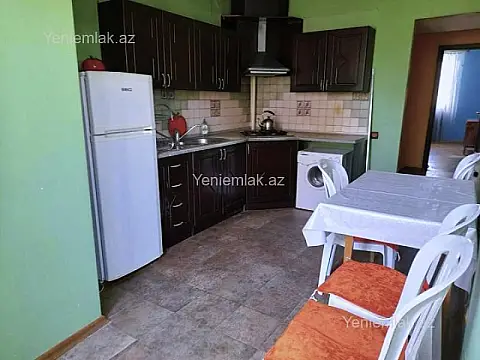 Satılır 3 otaqlı köhnə tikili 70 m²
