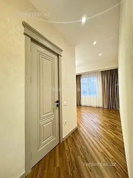 Satılır 3 otaqlı yeni tikili 130 m²