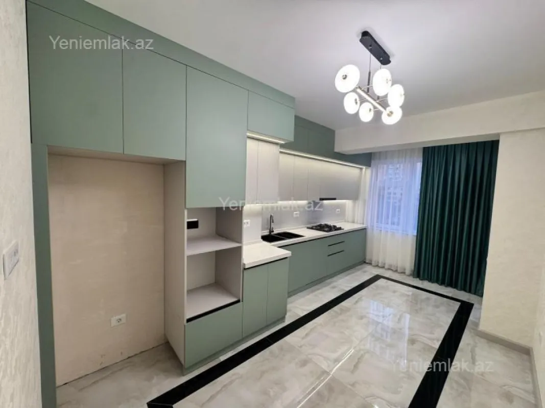 Satılır 3 otaqlı yeni tikili 130 m²