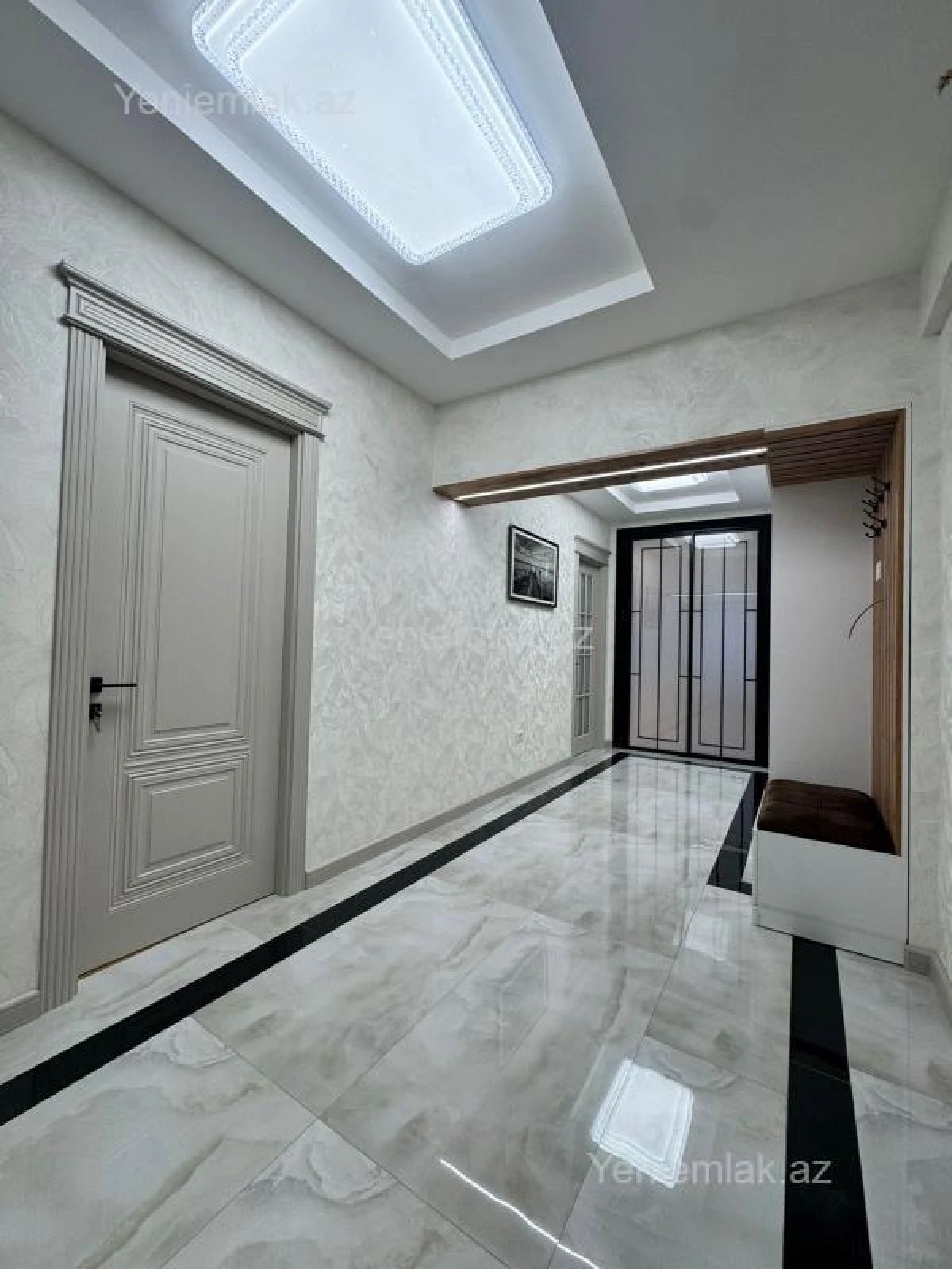 Satılır 3 otaqlı yeni tikili 130 m²