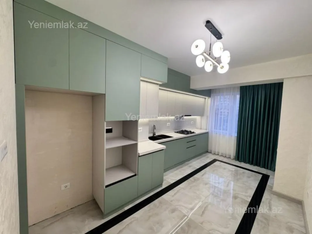 Satılır 3 otaqlı yeni tikili 130 m²