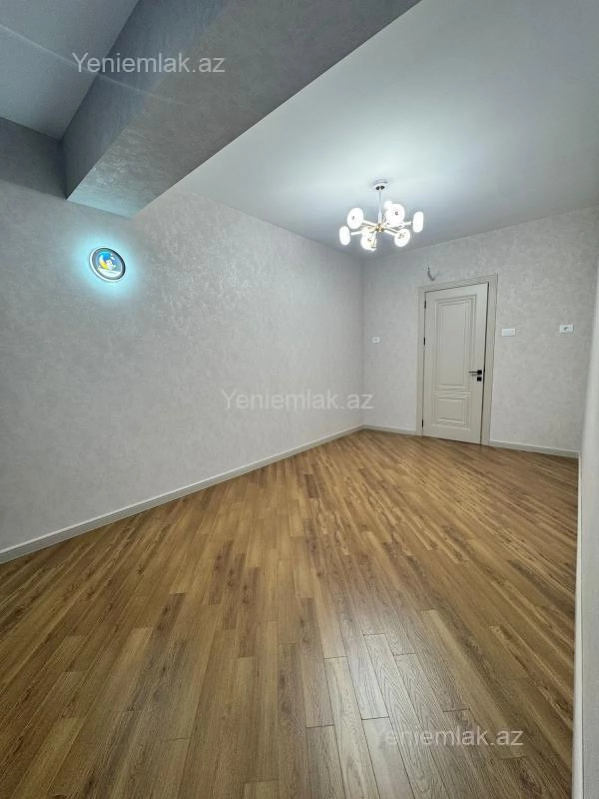Satılır 3 otaqlı yeni tikili 130 m²