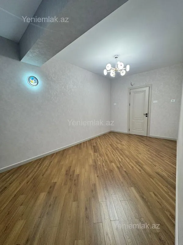 Satılır 3 otaqlı yeni tikili 130 m²