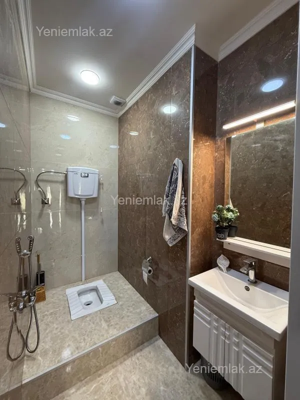 Satılır 4 otaqlı yeni tikili 144 m²