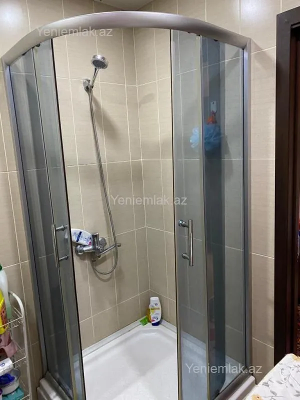 Satılır 3 otaqlı yeni tikili 75 m²