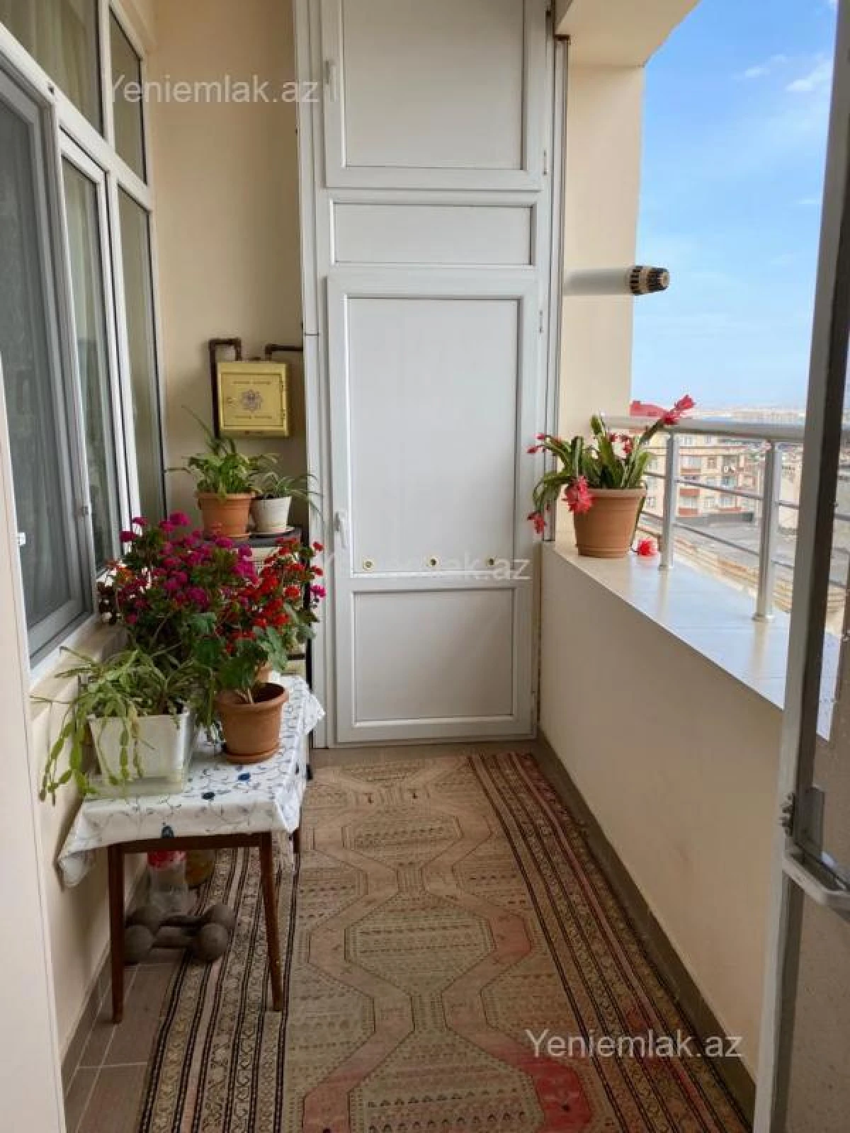 Satılır 3 otaqlı yeni tikili 75 m²