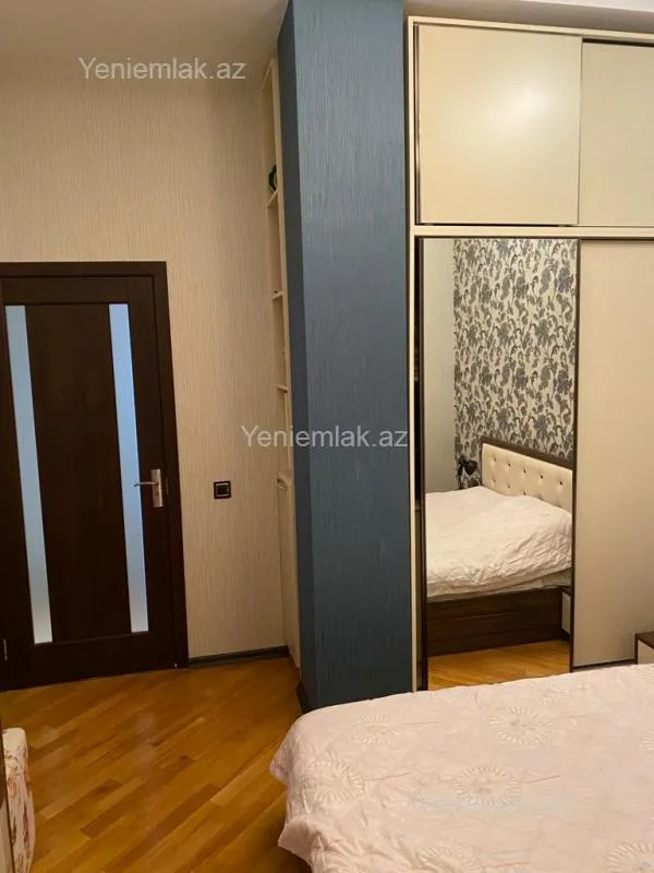Satılır 3 otaqlı yeni tikili 75 m²