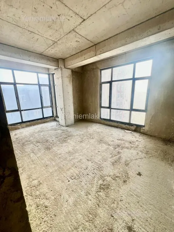 Satılır 4 otaqlı yeni tikili 132 m²