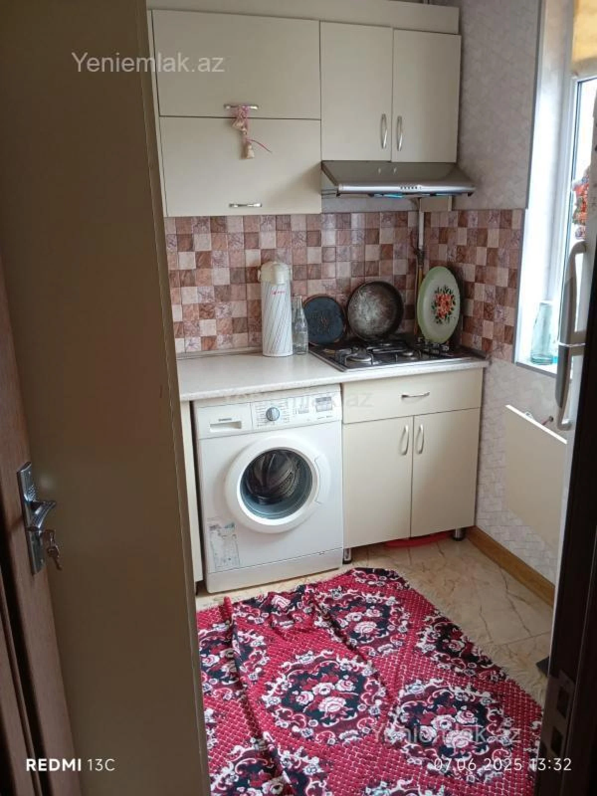 Satılır 2 otaqlı köhnə tikili 55 m²