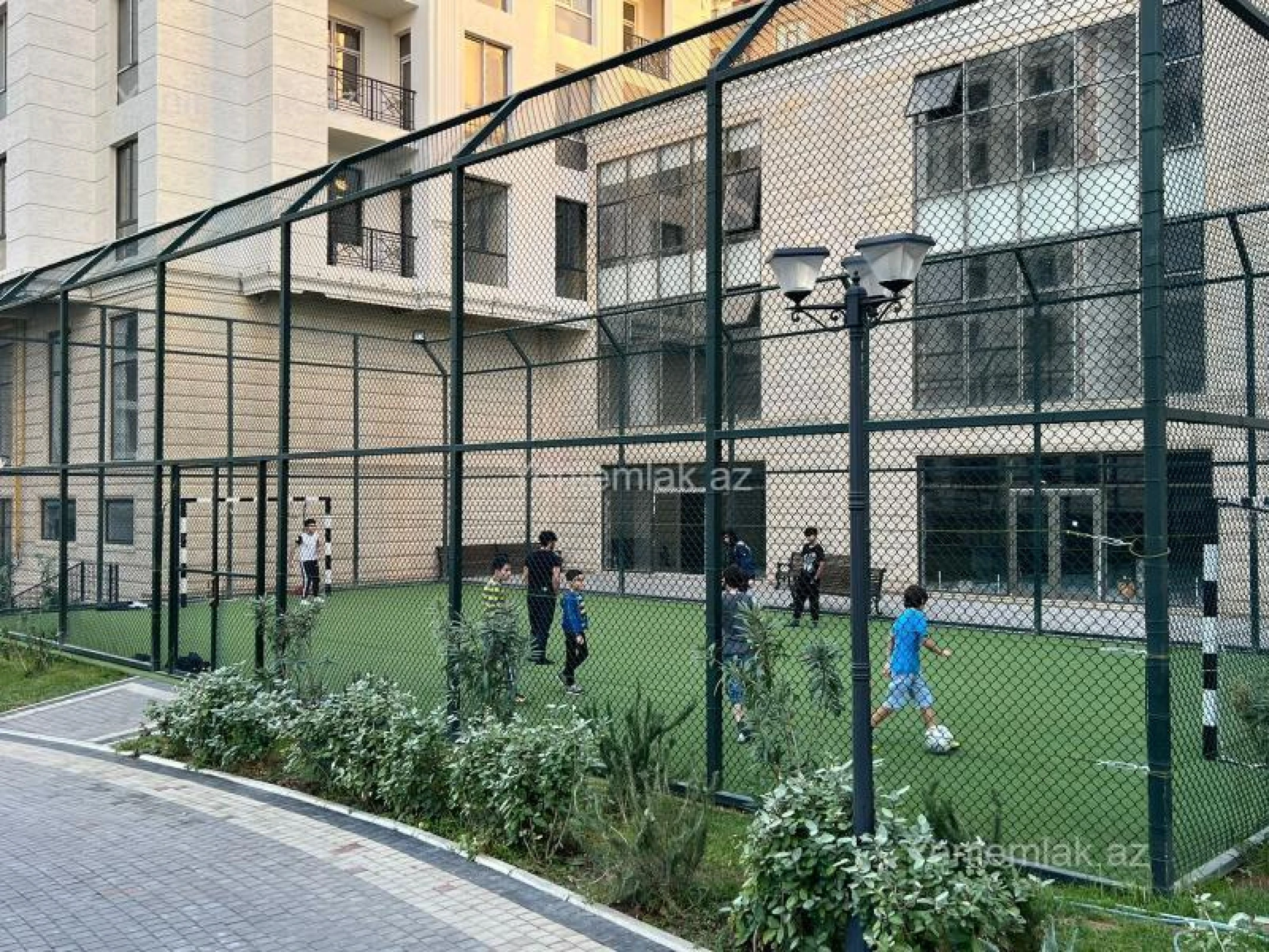 Satılır 3 otaqlı yeni tikili 135 m²