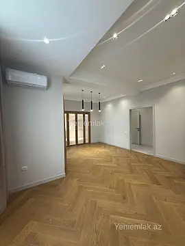 Satılır 3 otaqlı yeni tikili 135 m²