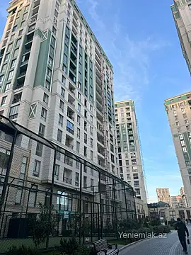 Satılır 3 otaqlı yeni tikili 135 m²