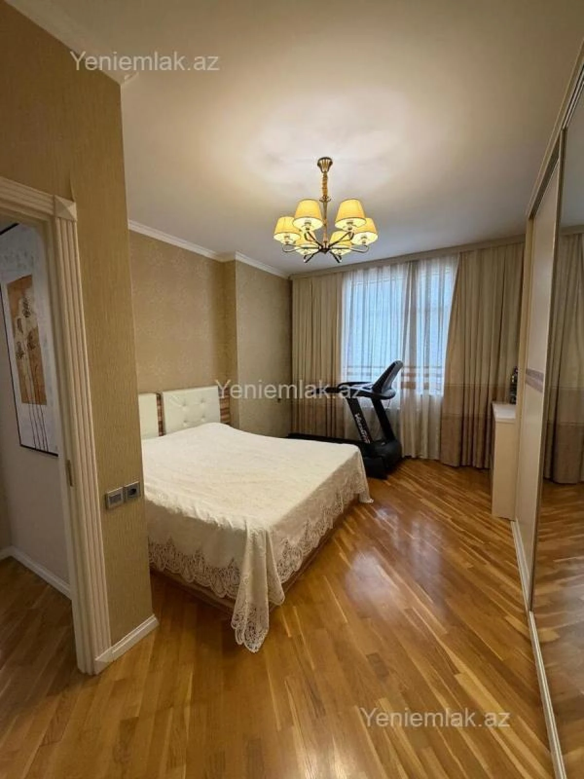 Satılır 3 otaqlı yeni tikili 135 m²