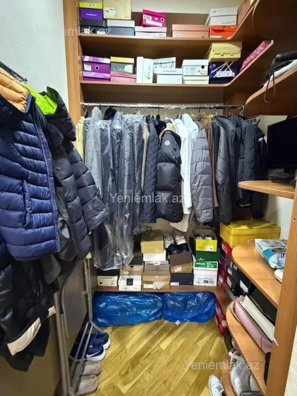 Satılır 3 otaqlı yeni tikili 135 m²