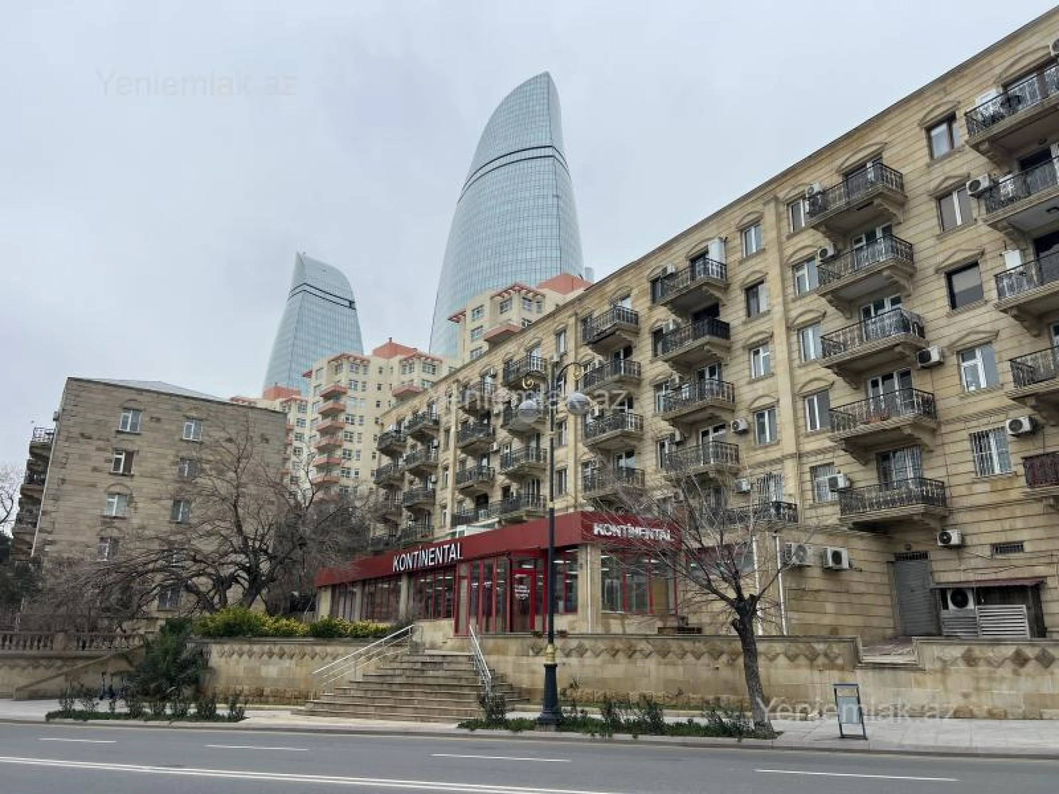 Satılır 2 otaqlı köhnə tikili 55 m²