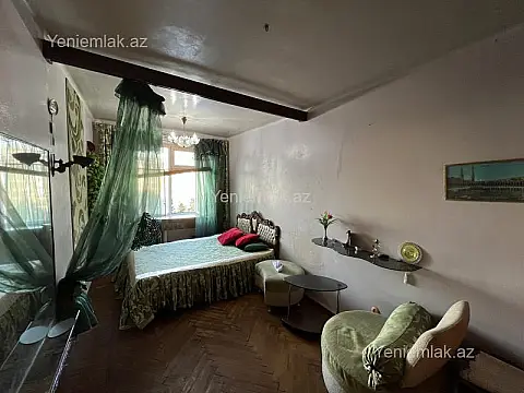 Satılır 2 otaqlı köhnə tikili 55 m²