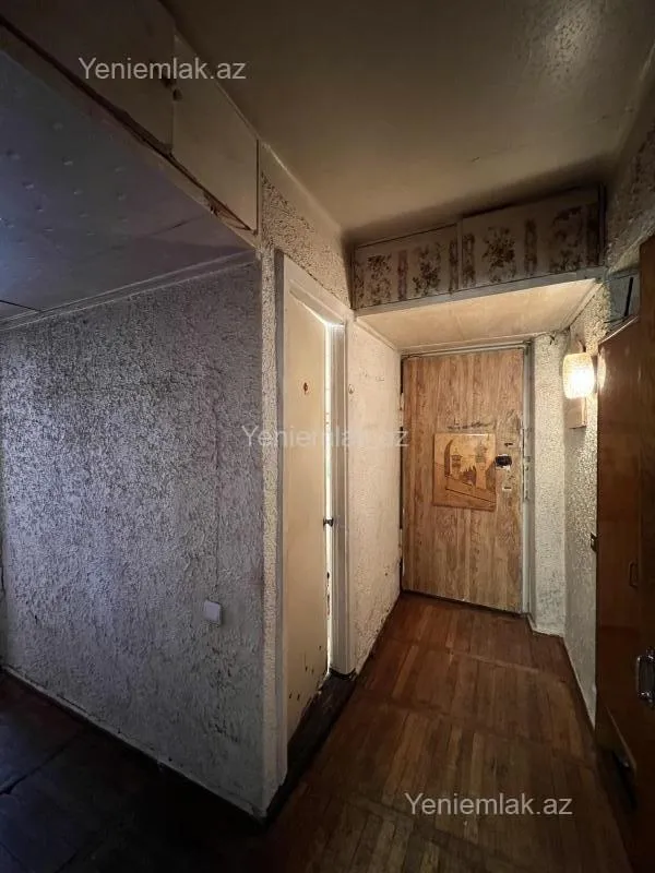 Satılır 2 otaqlı köhnə tikili 55 m²