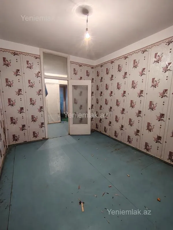 Satılır 4 otaqlı köhnə tikili 84 m²