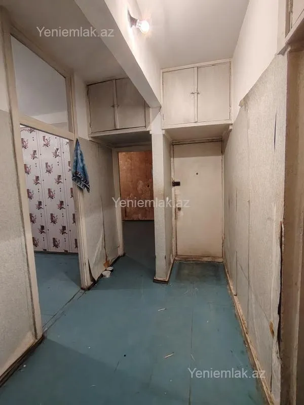 Satılır 4 otaqlı köhnə tikili 84 m²