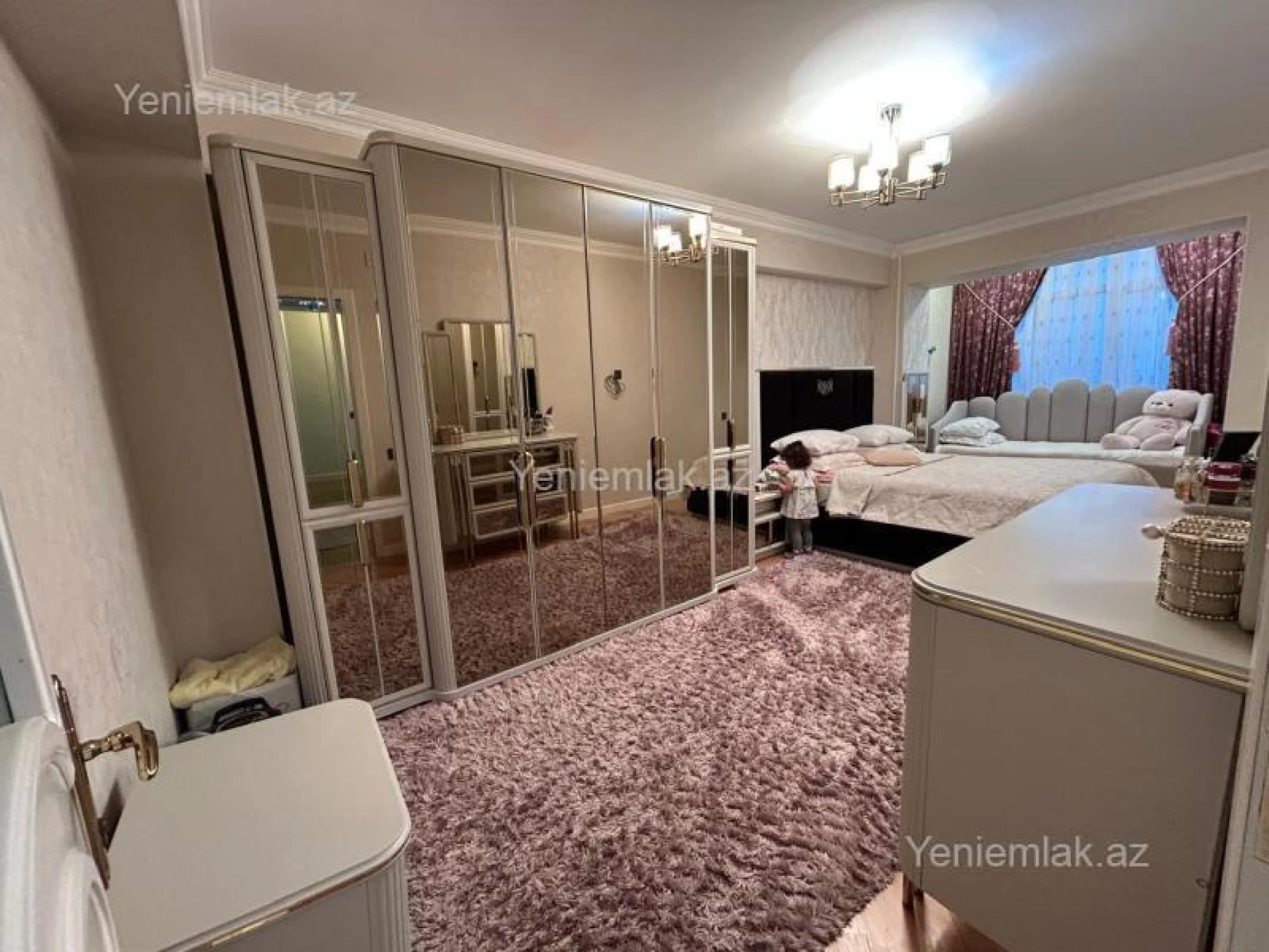 Satılır 2 otaqlı yeni tikili 70 m²