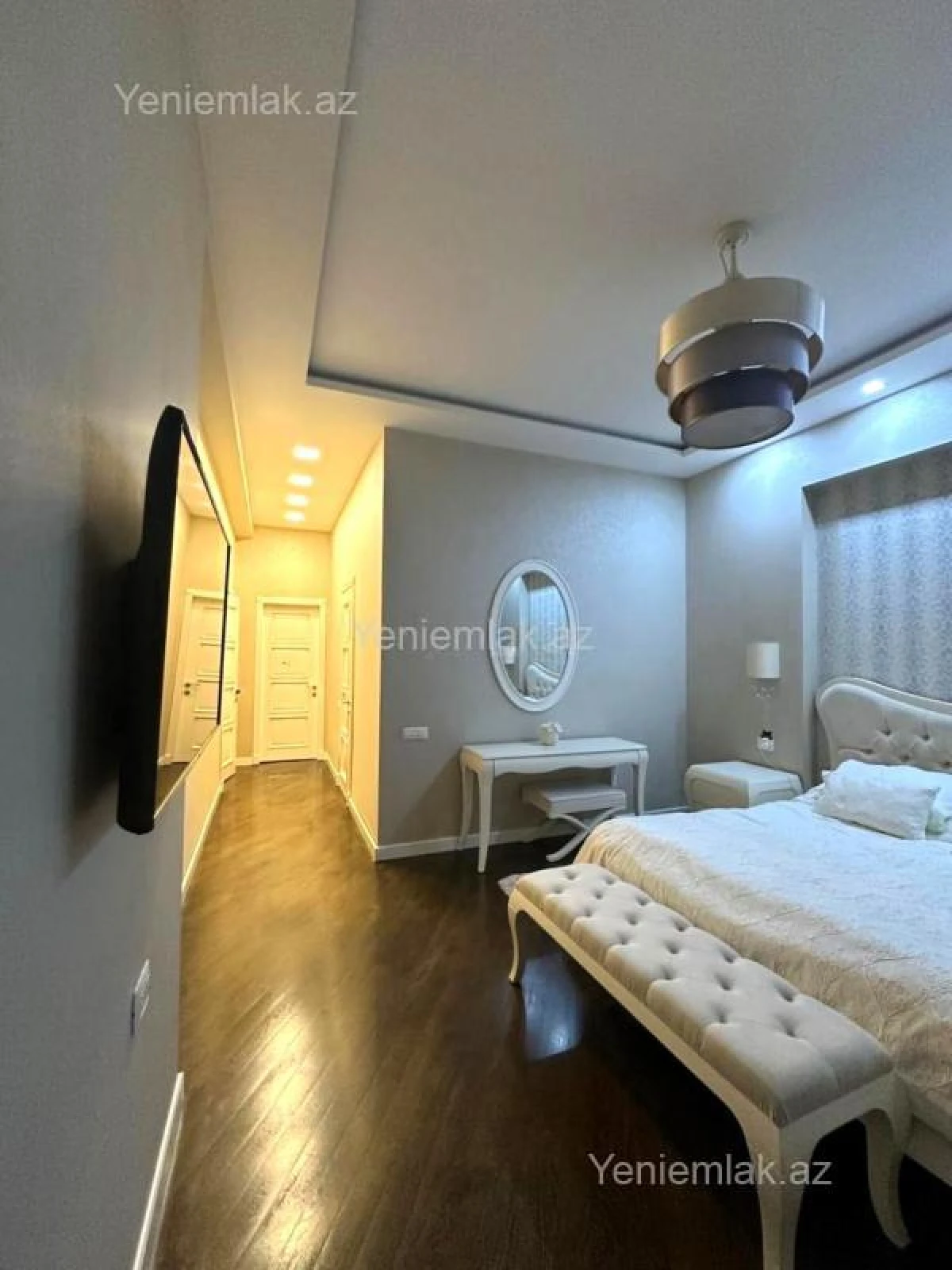 Satılır 4 otaqlı yeni tikili 200 m²