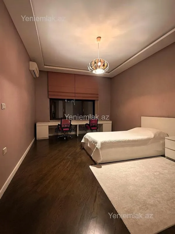 Satılır 4 otaqlı yeni tikili 200 m²