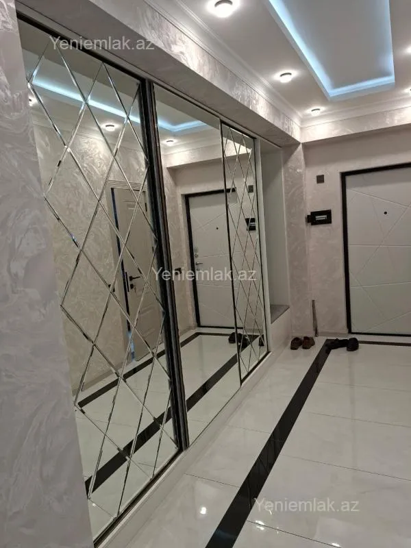 Satılır 3 otaqlı yeni tikili 74 m²