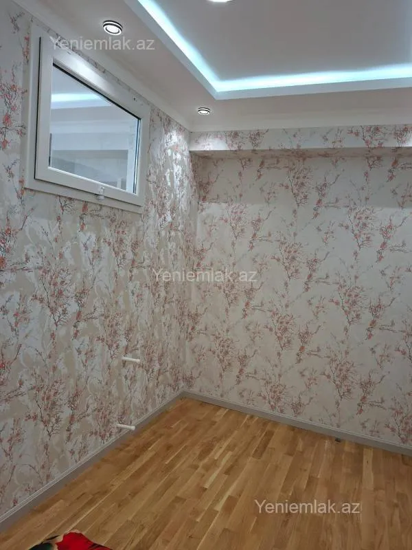 Satılır 3 otaqlı yeni tikili 74 m²