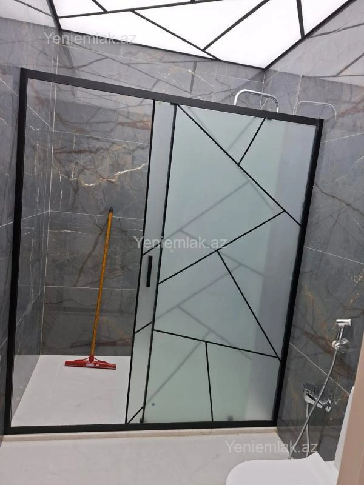 Satılır 3 otaqlı yeni tikili 74 m²