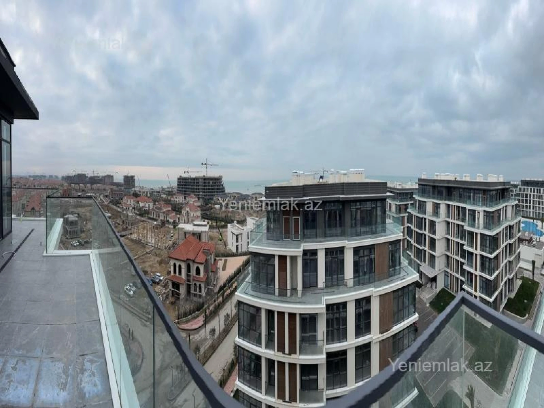 Satılır 4 otaqlı yeni tikili 208 m²