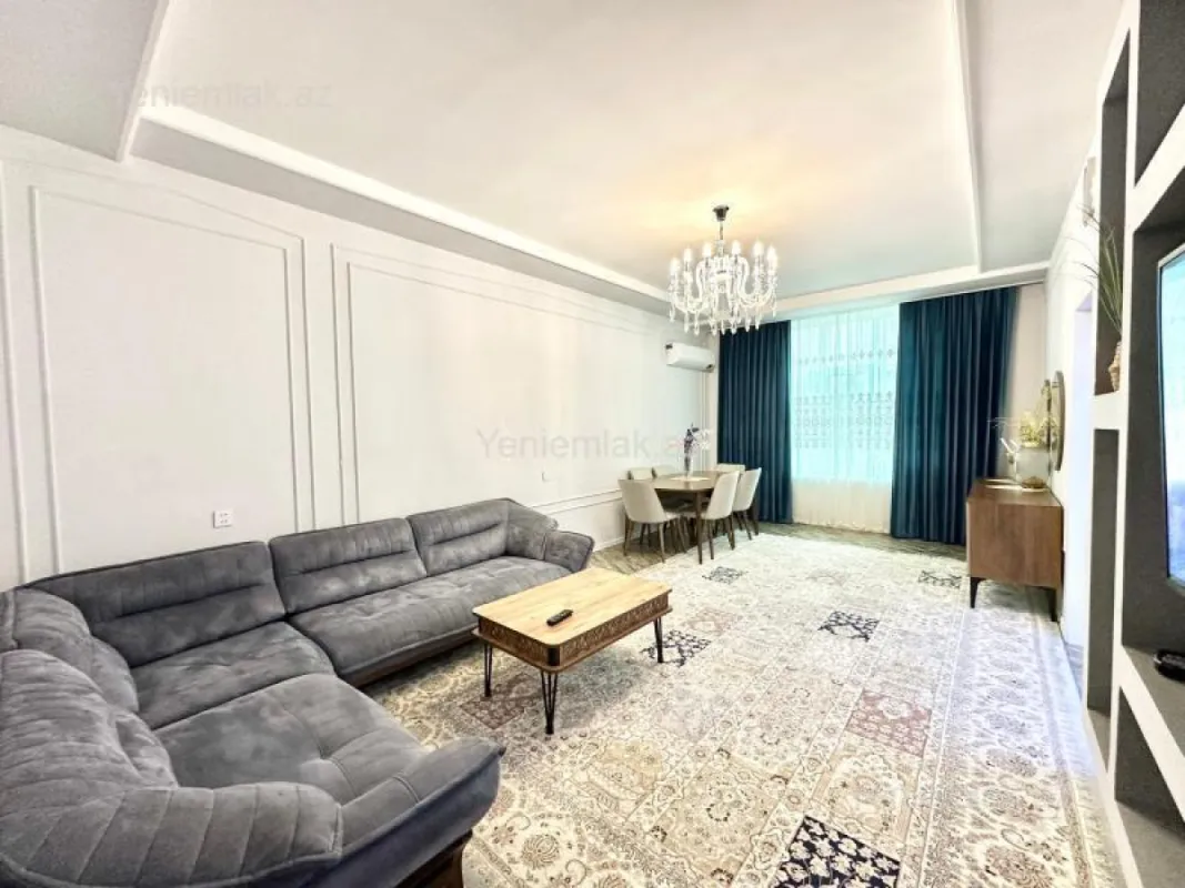 Satılır 6 otaqlı həyət evi 240 m²