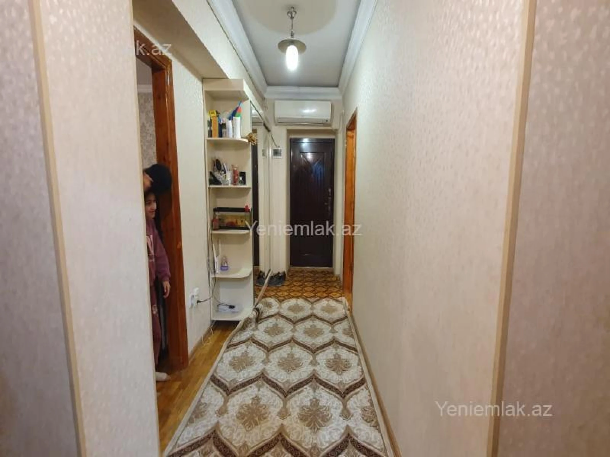 Satılır 3 otaqlı köhnə tikili 90 m²