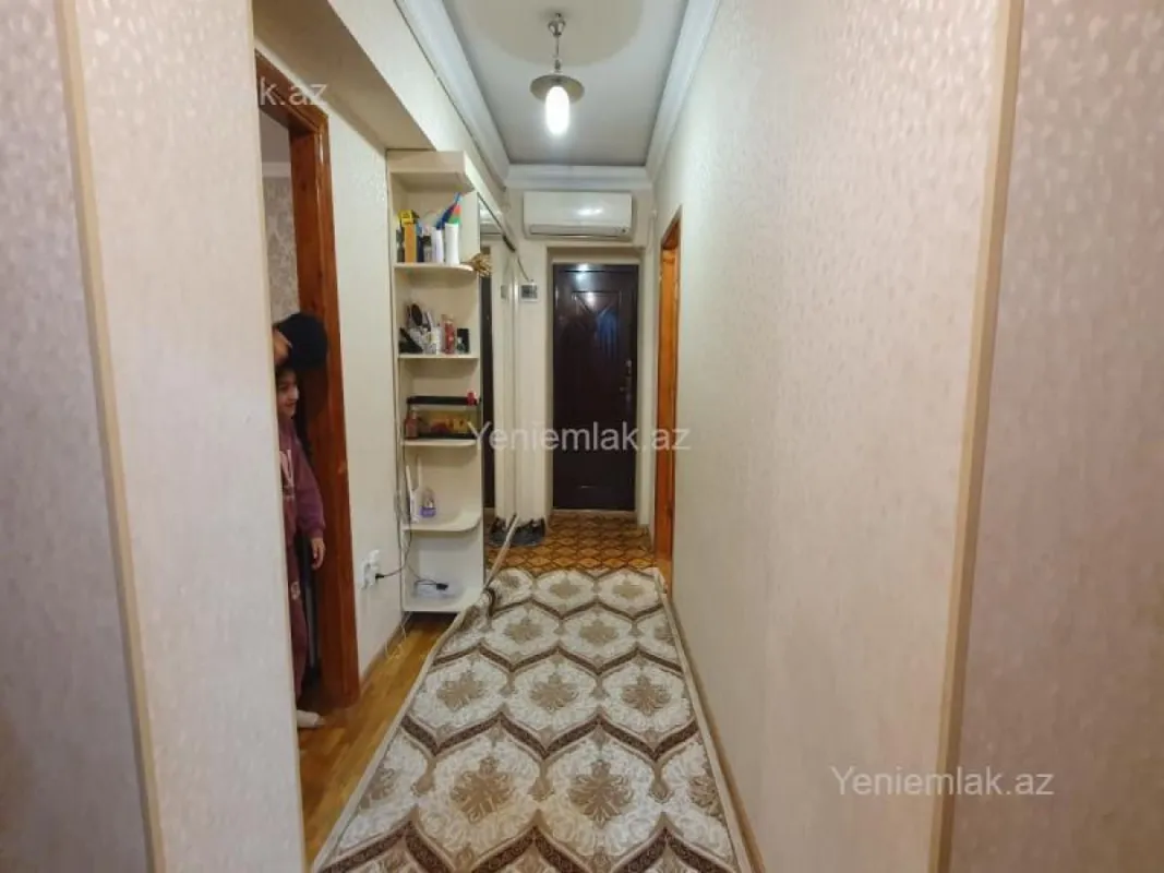 Satılır 3 otaqlı köhnə tikili 90 m²