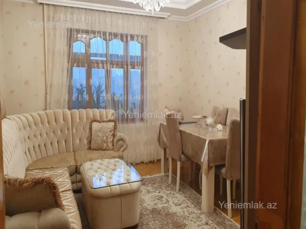 Satılır 3 otaqlı köhnə tikili 90 m²