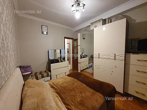 Satılır 3 otaqlı köhnə tikili 90 m²