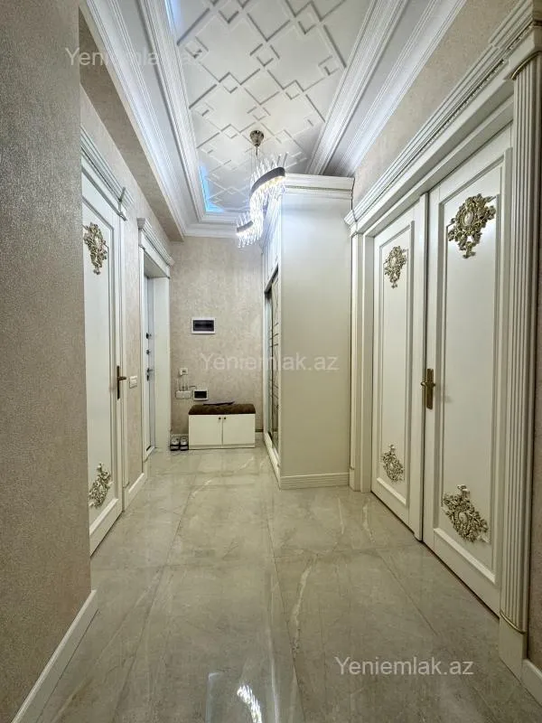 Satılır 3 otaqlı yeni tikili 109 m²