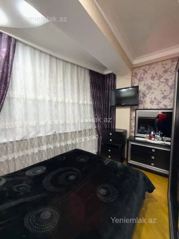 Satılır 2 otaqlı yeni tikili 100 m²