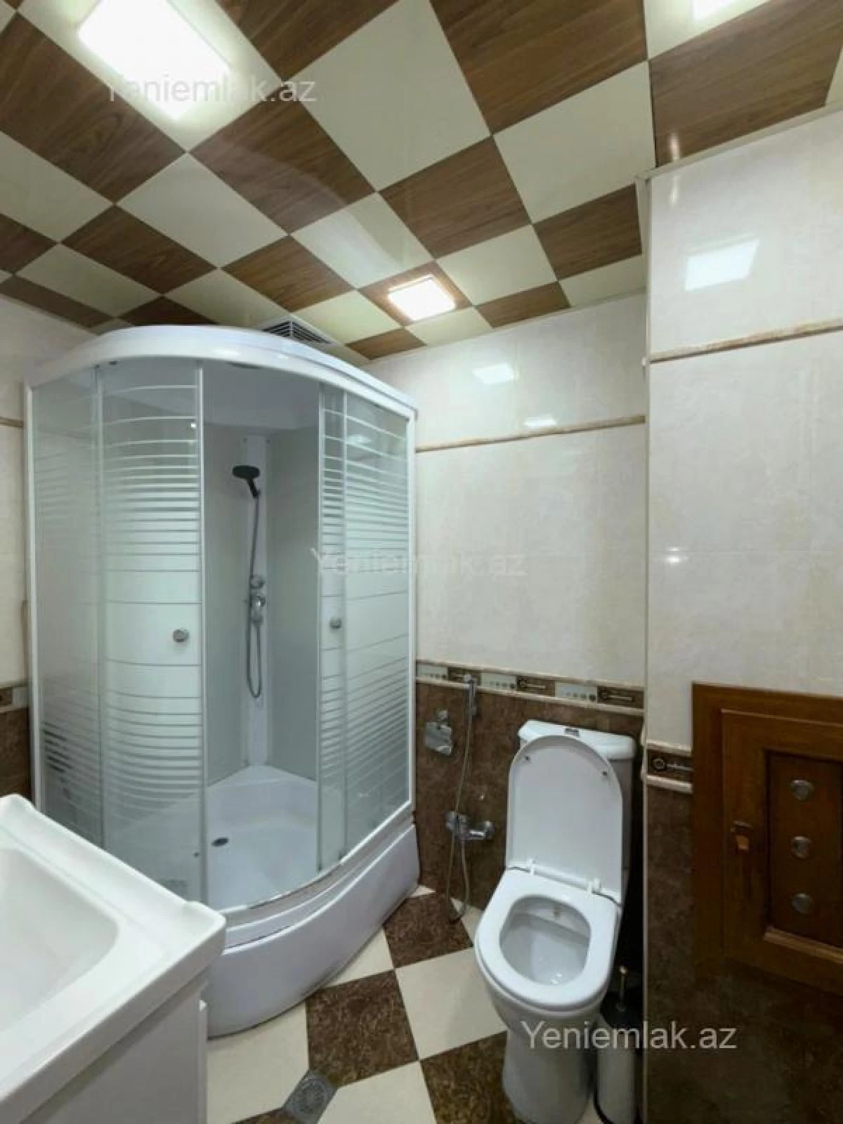 Satılır 2 otaqlı yeni tikili 100 m²