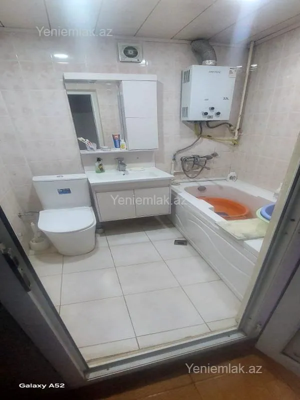 Satılır 2 otaqlı köhnə tikili 55 m²