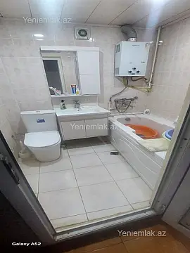 Satılır 2 otaqlı köhnə tikili 55 m²
