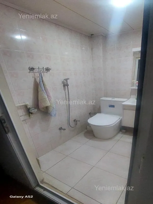 Satılır 2 otaqlı köhnə tikili 55 m²