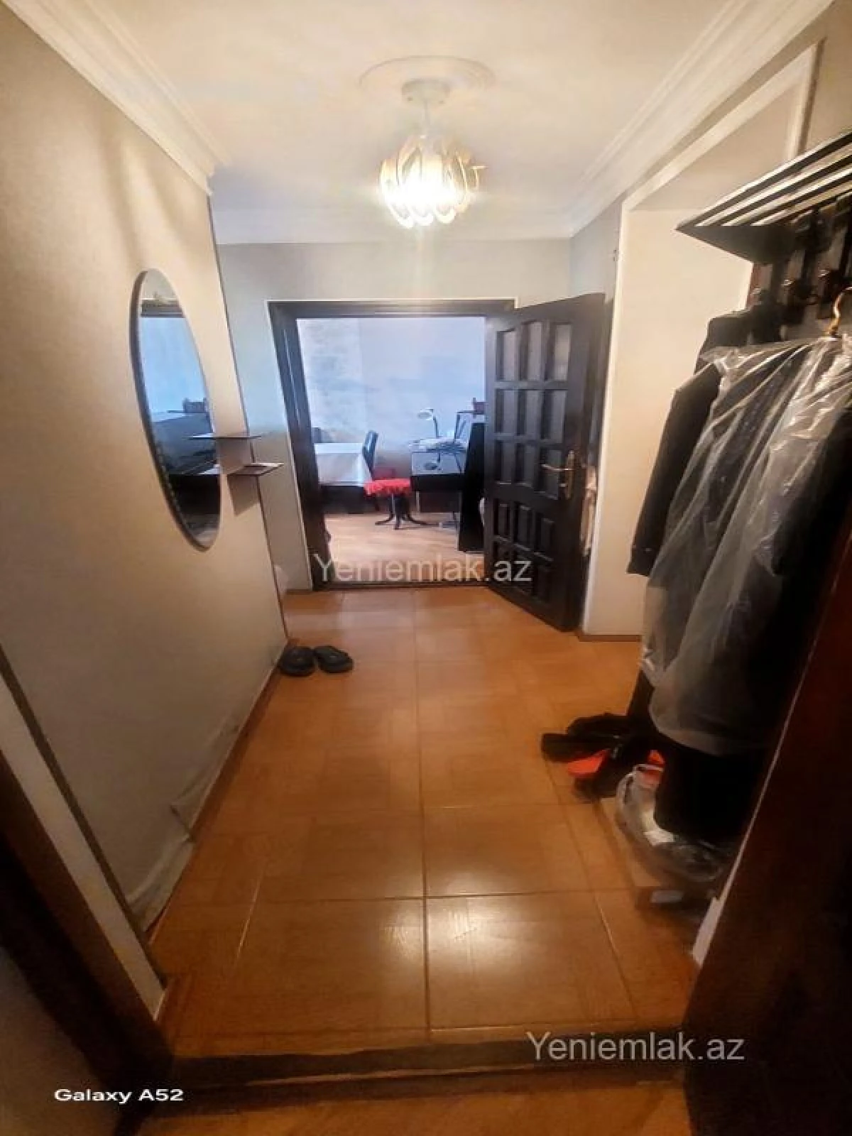 Satılır 2 otaqlı köhnə tikili 55 m²