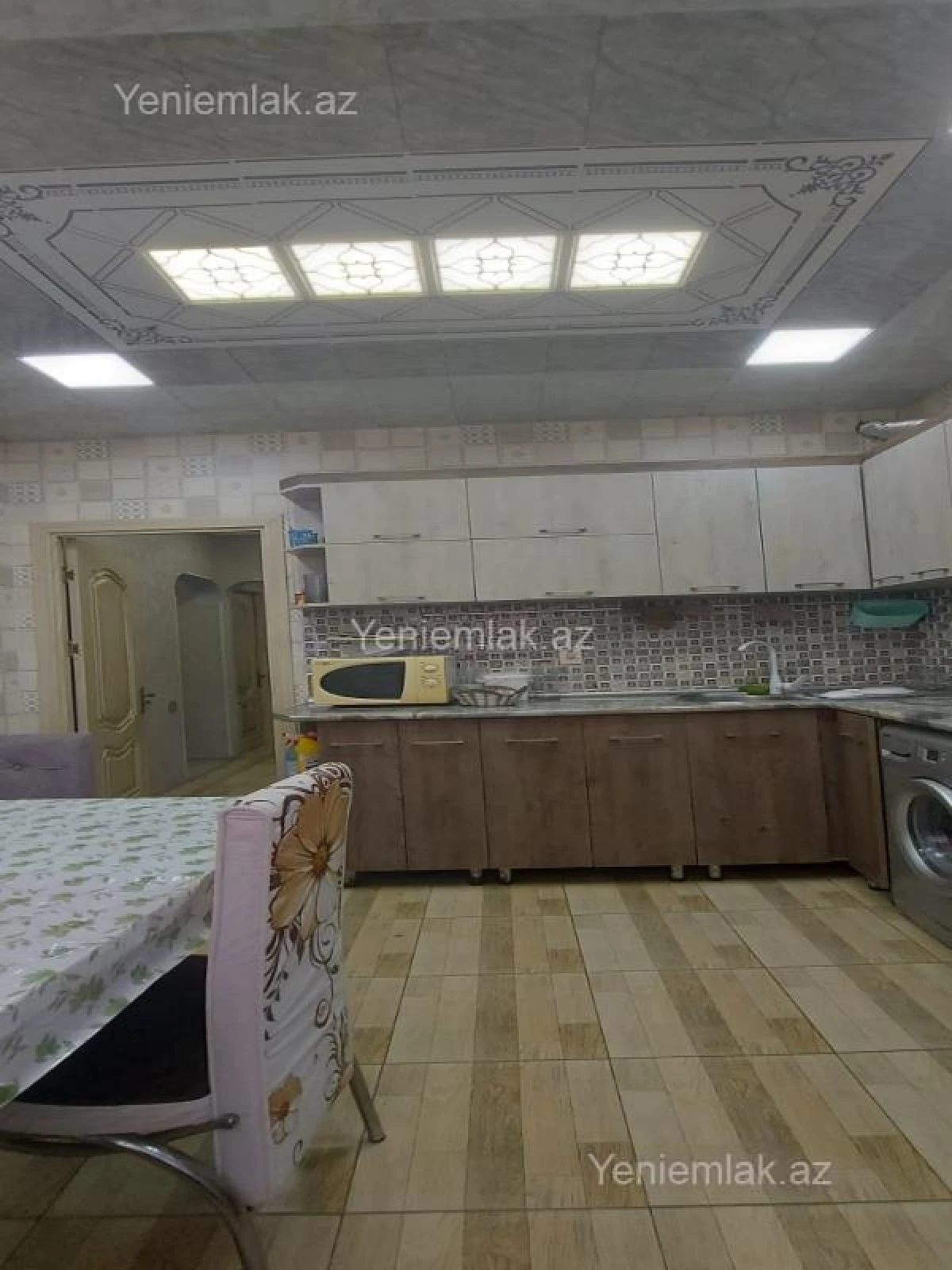 Satılır 4 otaqlı köhnə tikili 100 m²