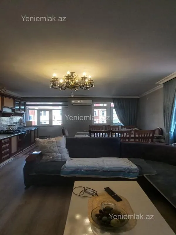 Satılır 3 otaqlı yeni tikili 70 m²