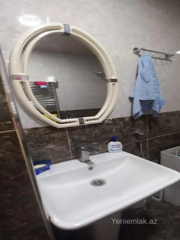 Satılır 3 otaqlı yeni tikili 70 m²