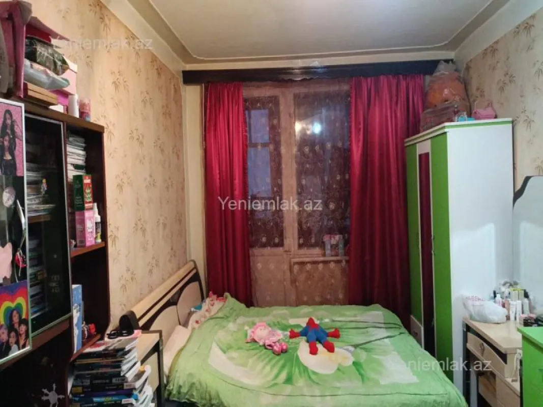 Satılır 3 otaqlı köhnə tikili 74 m²