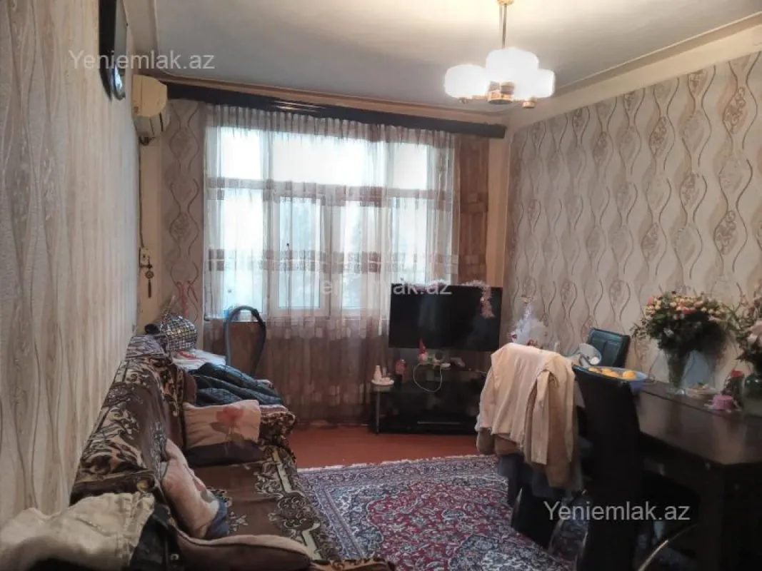 Satılır 3 otaqlı köhnə tikili 74 m²