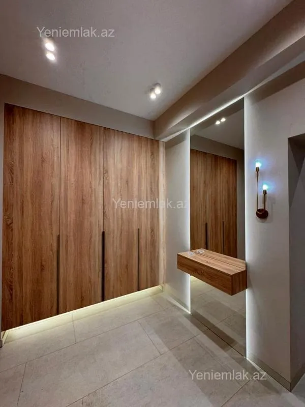 Satılır 2 otaqlı yeni tikili 70 m²