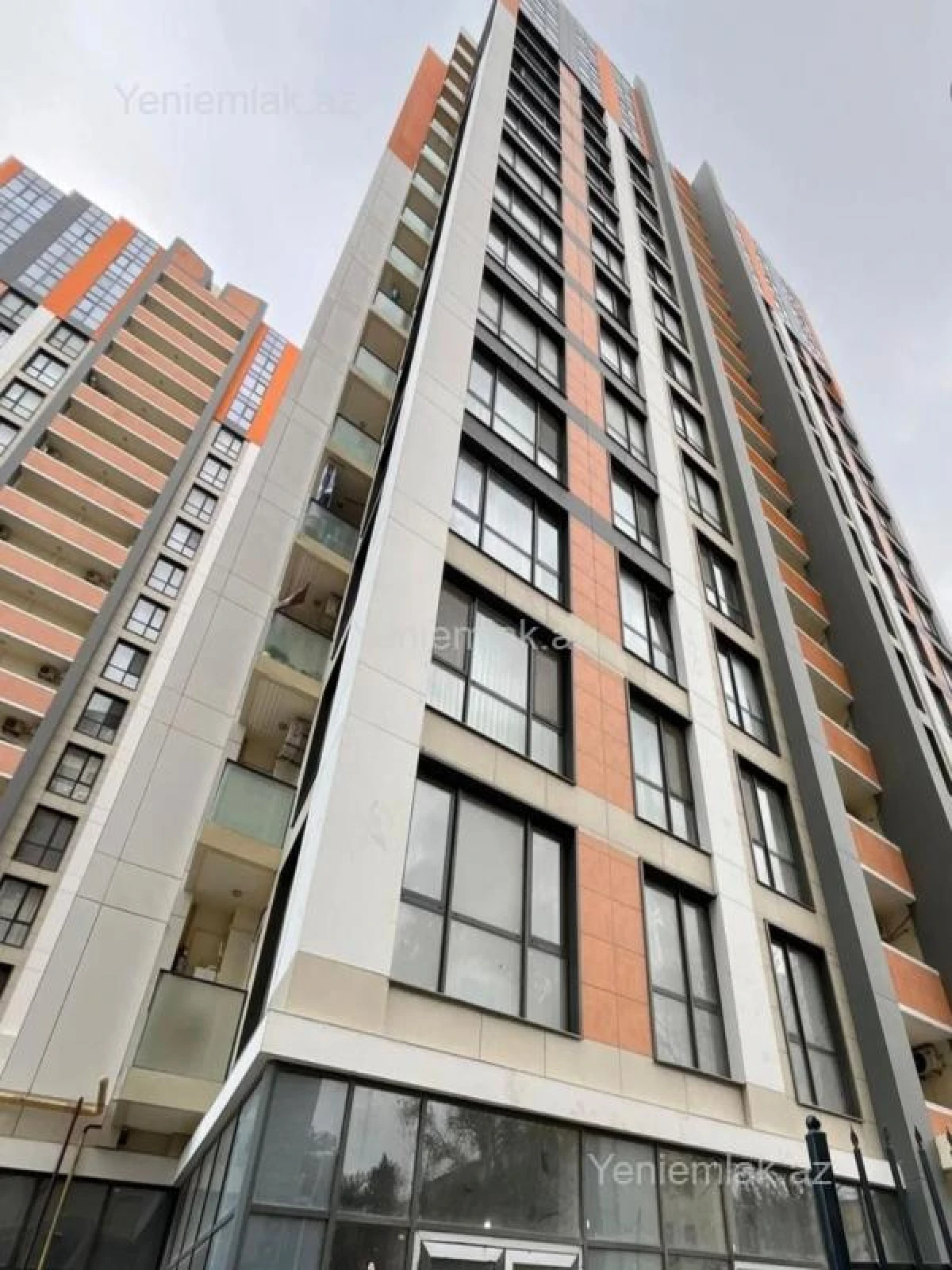 Satılır 3 otaqlı yeni tikili 71 m²