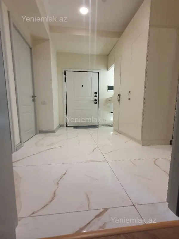 Satılır 3 otaqlı yeni tikili 71 m²